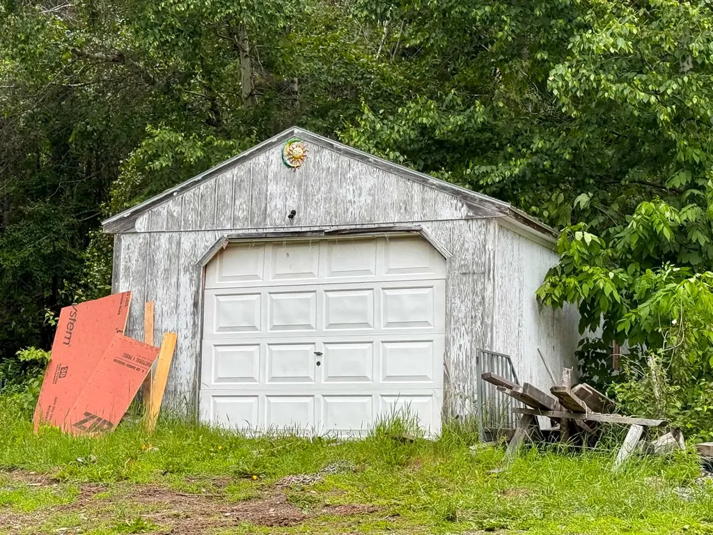 122 Old Dover Road Dexter ME 04930