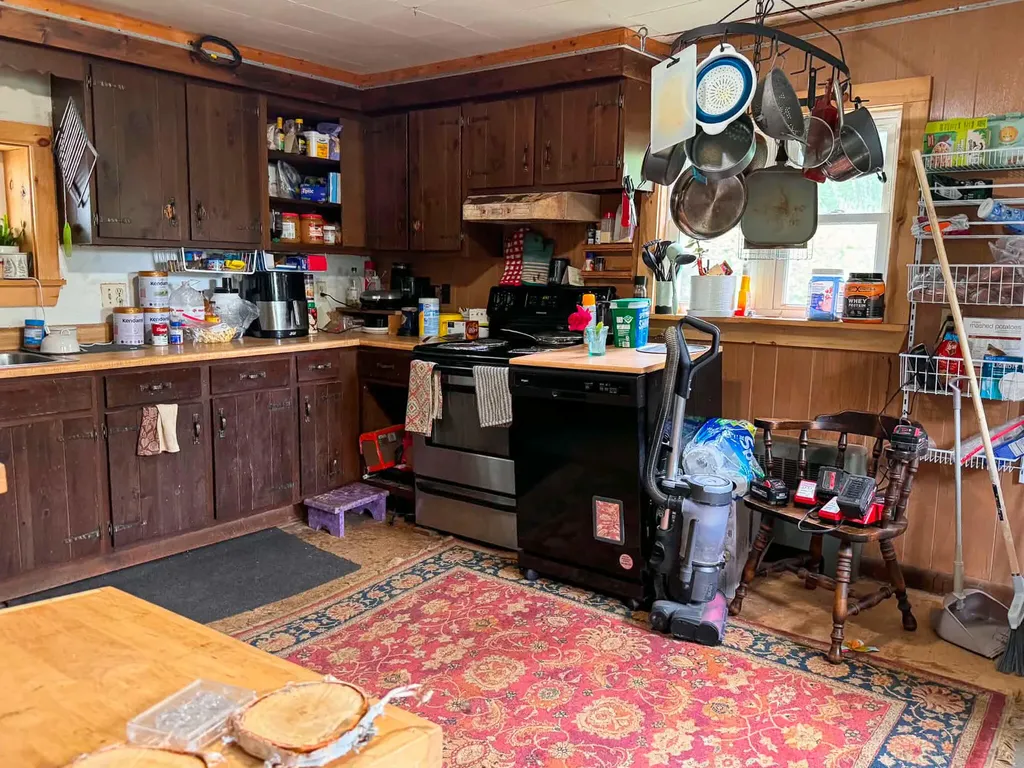 122 Old Dover Road Dexter ME 04930