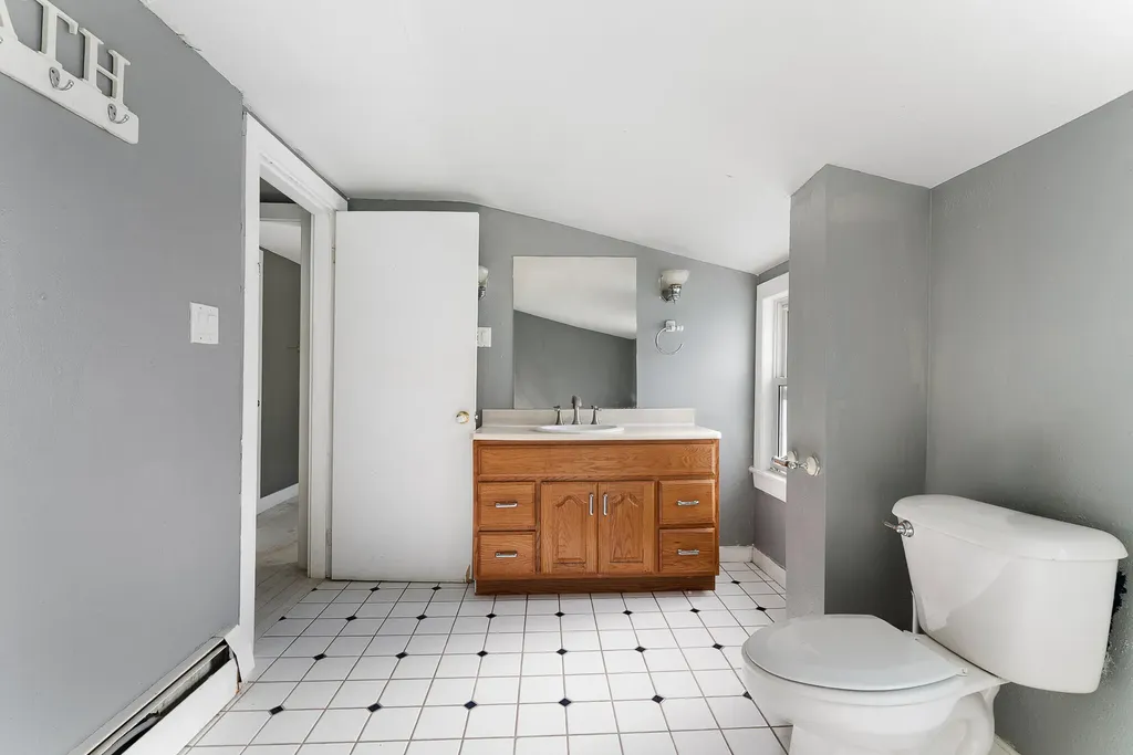 80 Middle Street Saco ME 04072