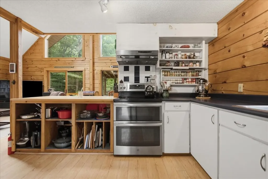 66 Rowe Hill Road Woodstock ME 04219