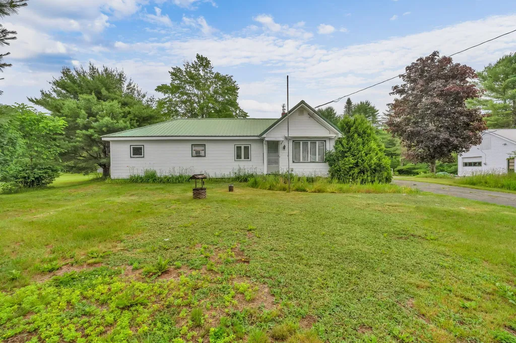 485 Main Road Passadumkeag ME 04475