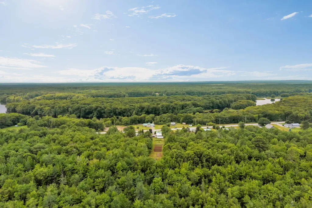 485 Main Road Passadumkeag ME 04475