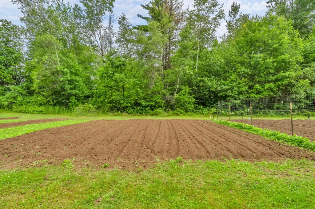 485 Main Road Passadumkeag ME 04475