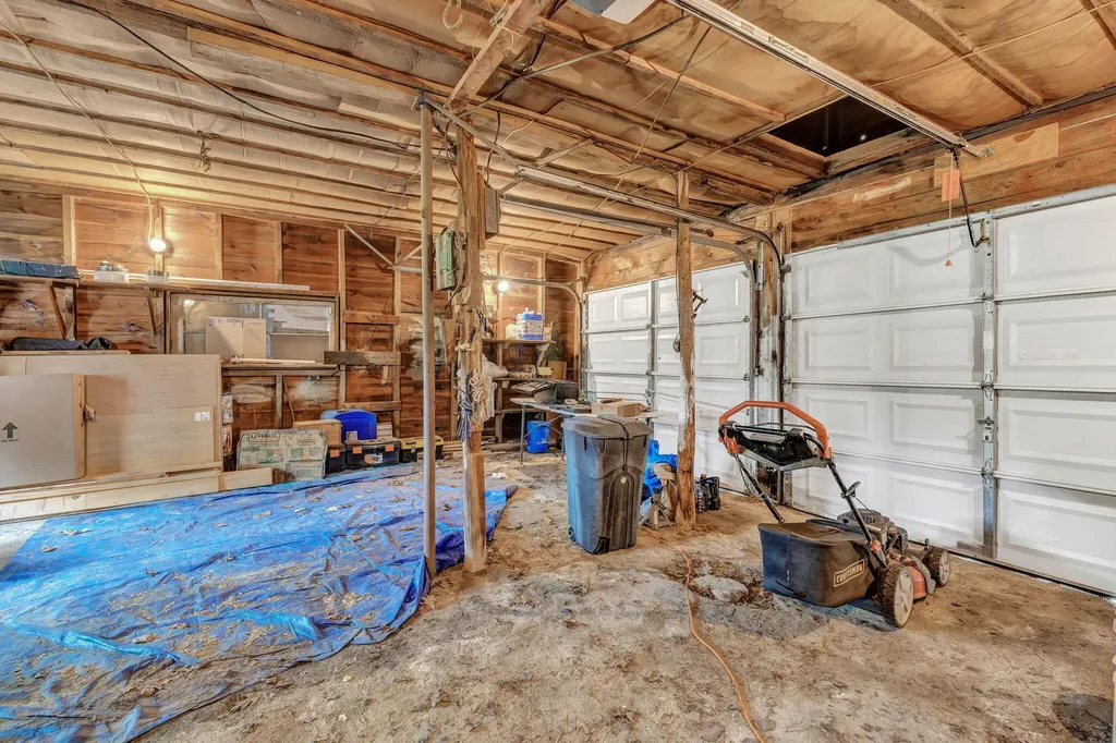 485 Main Road Passadumkeag ME 04475
