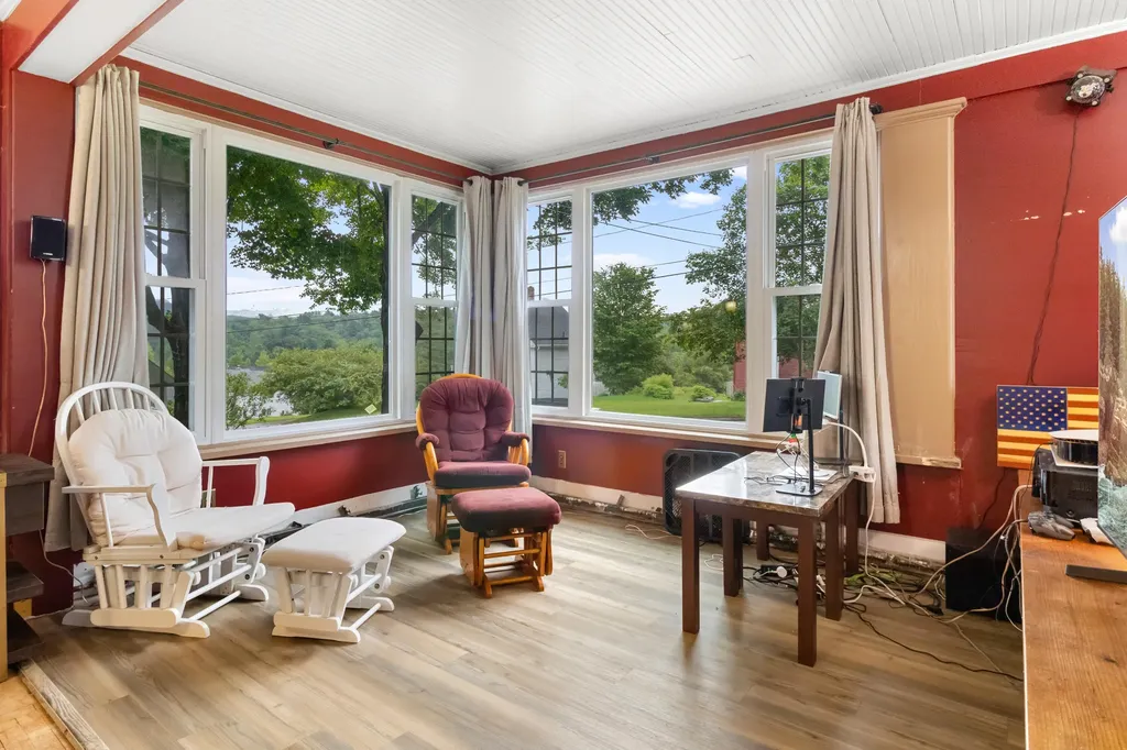 137 Depot Street Union ME 04862