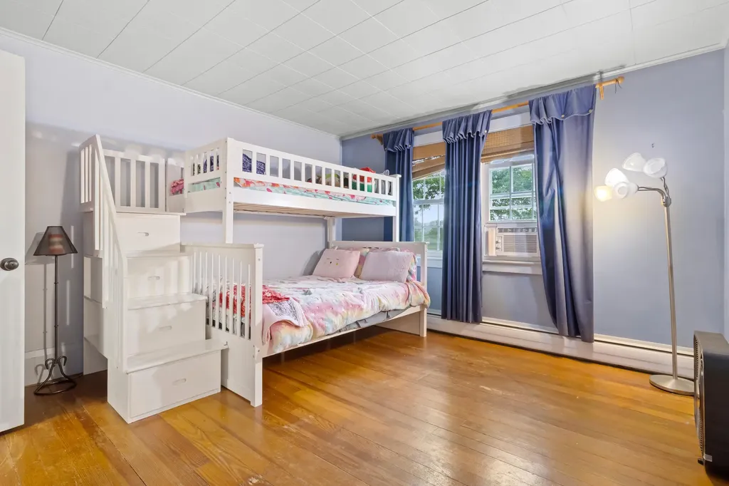 137 Depot Street Union ME 04862