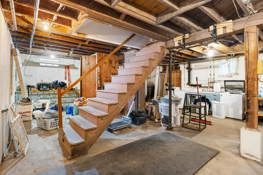 137 Depot Street Union ME 04862