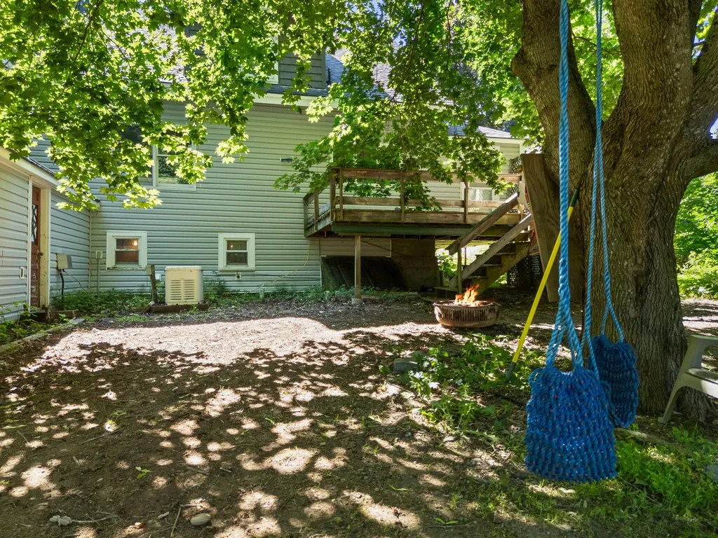 137 Depot Street Union ME 04862