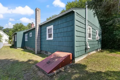 15 Wadleigh Street Parsonsfield ME 04047