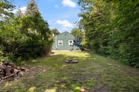 15 Wadleigh Street Parsonsfield ME 04047