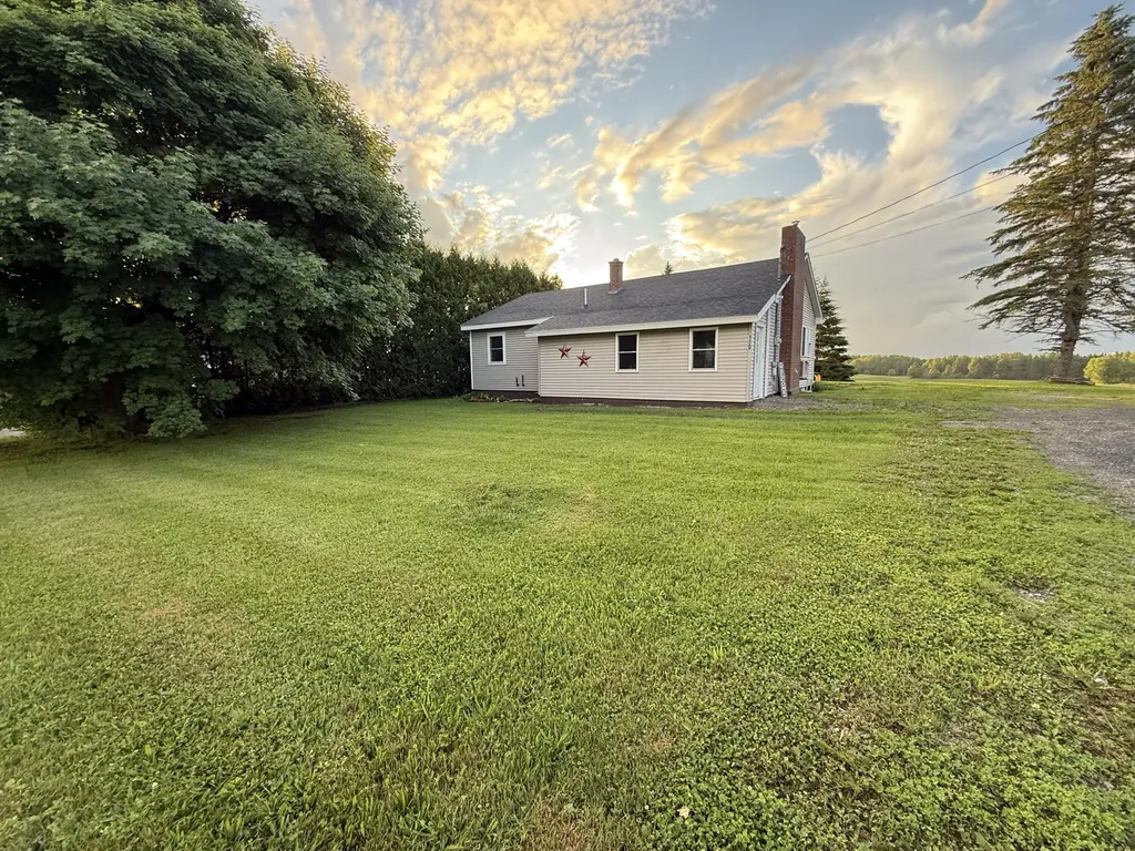 180 Center Road Easton ME 04740