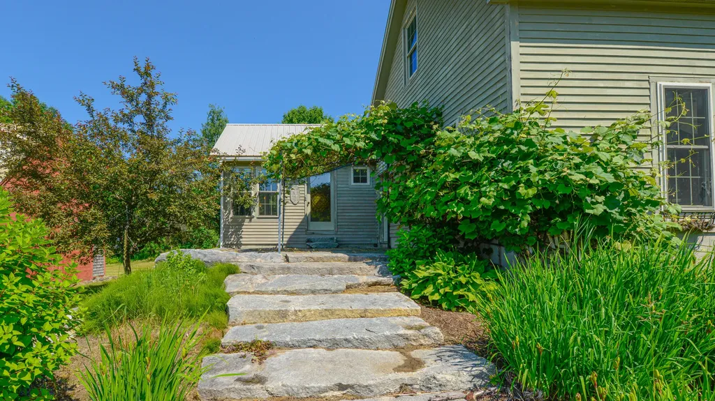 19 Ledge Hill Road Sweden ME 04040