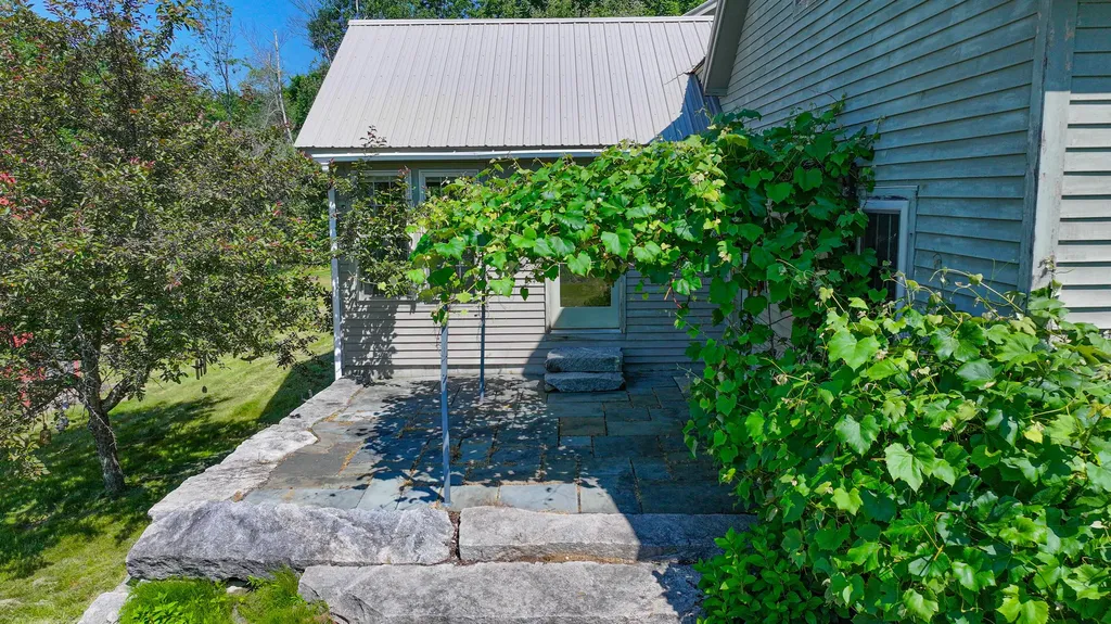 19 Ledge Hill Road Sweden ME 04040