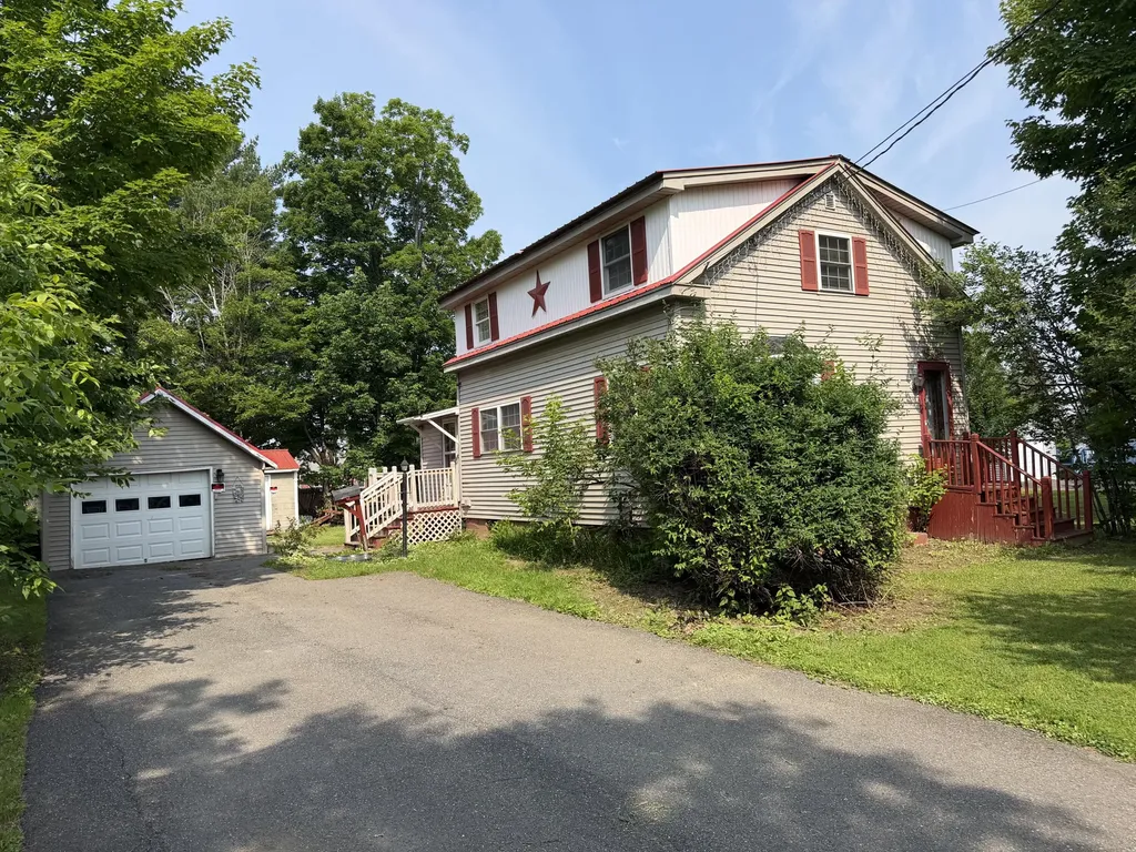 27 Delmont Street Presque Isle ME 04769