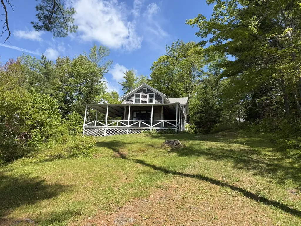 4 Roberts Circle Boothbay Harbor ME 04538