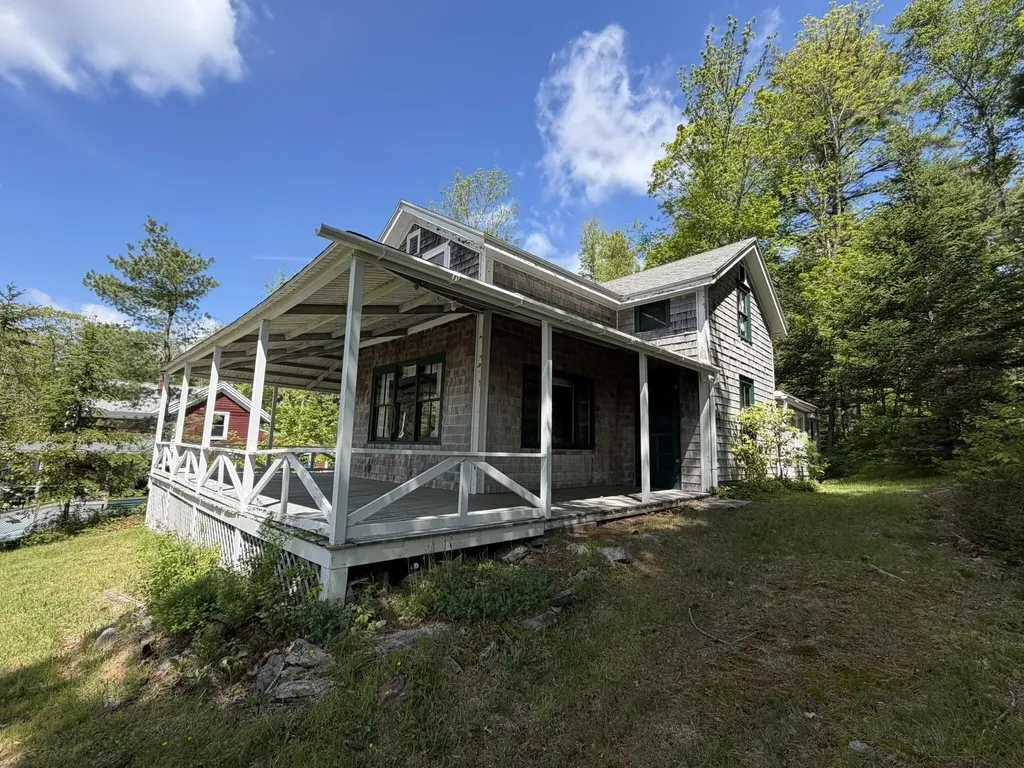 4 Roberts Circle Boothbay Harbor ME 04538