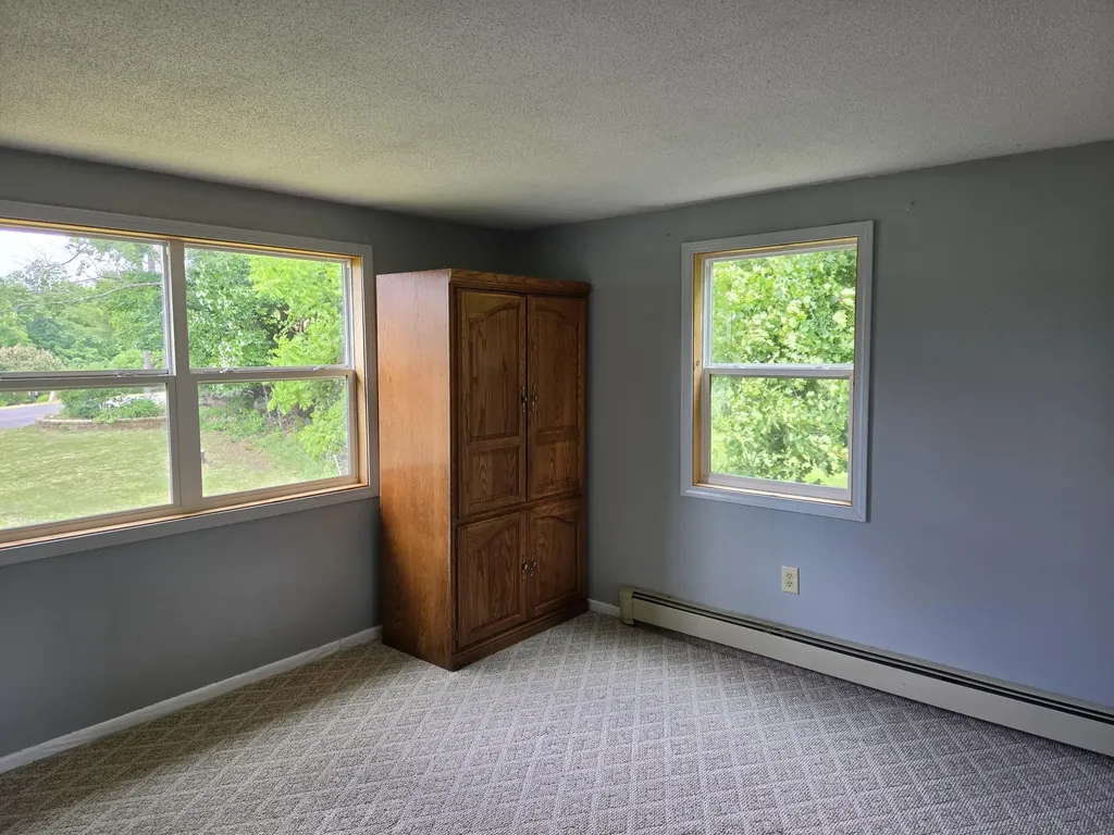 565 Old Lewiston Road Winthrop ME 04364