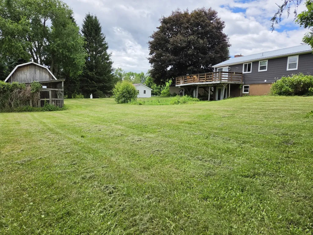 565 Old Lewiston Road Winthrop ME 04364