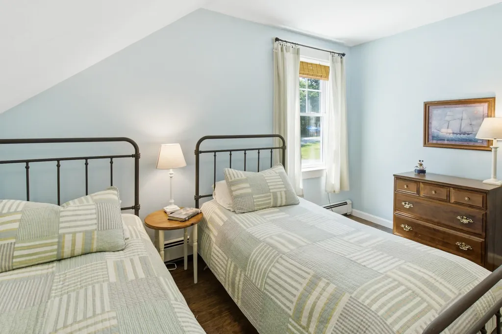 25 Moes Way Wales ME 04280