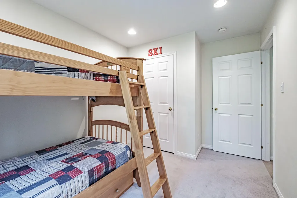 3 Mountain View Road Newry ME 04261