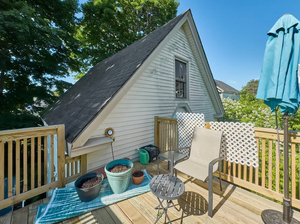 84 Grace Street Rockland ME 04841