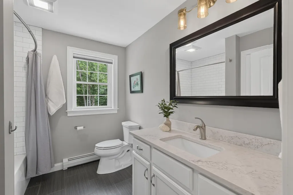 9 Whipple Lane Scarborough ME 04074