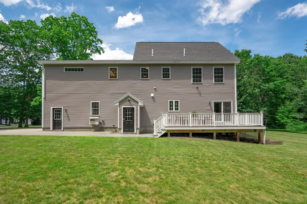 9 Whipple Lane Scarborough ME 04074