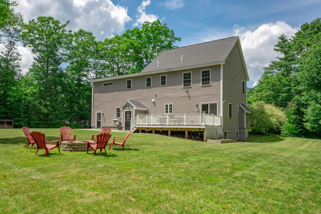9 Whipple Lane Scarborough ME 04074