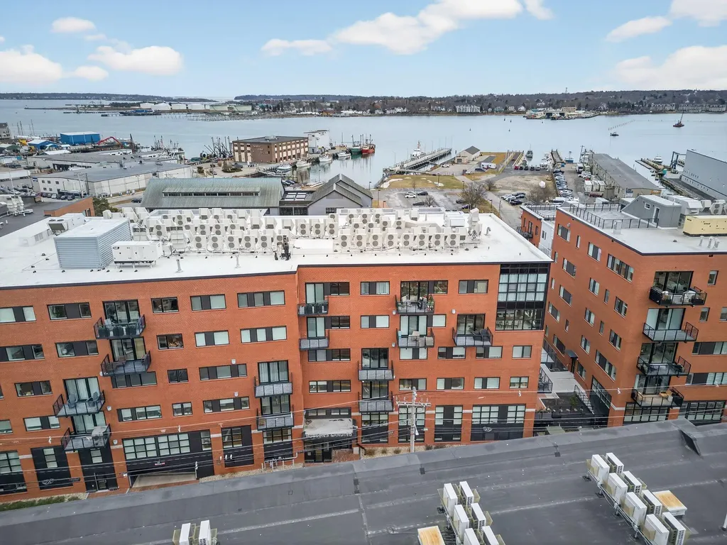 383 Commercial Street Portland ME 04101