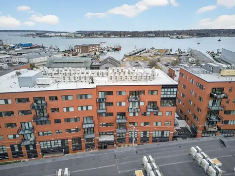383 Commercial Street Portland ME 04101
