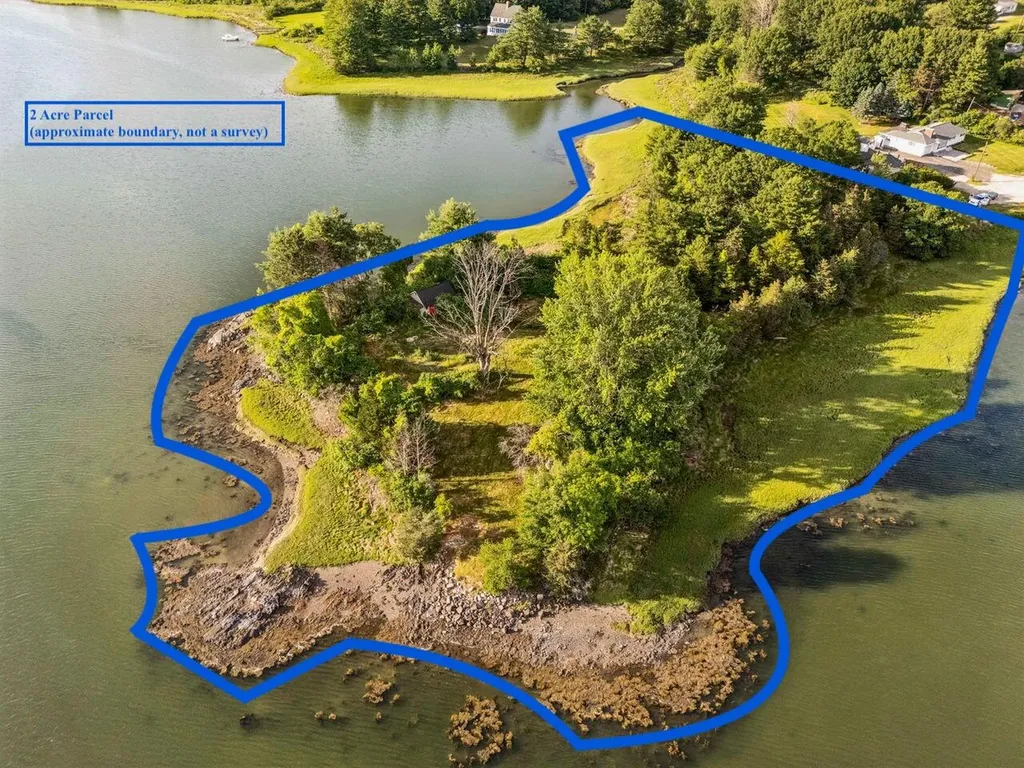 22 Trafton Lane Kittery ME 03904