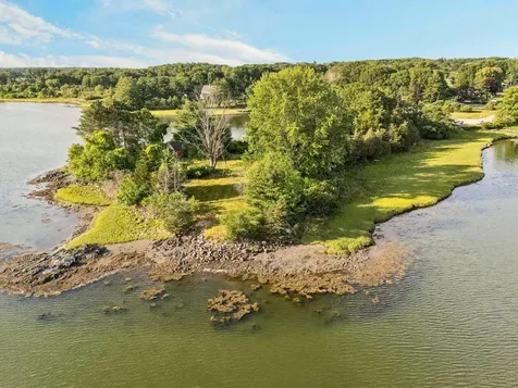 22 Trafton Lane Kittery ME 03904