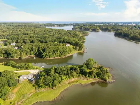 22 Trafton Lane Kittery ME 03904