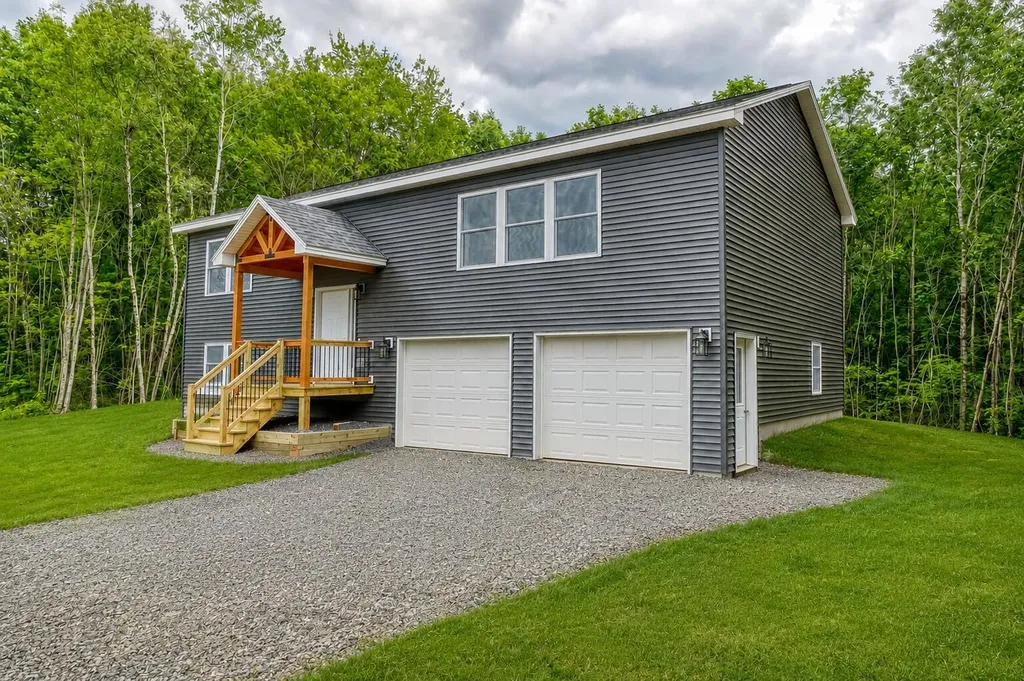 121 Pleasant View Ridge Road China ME 04358