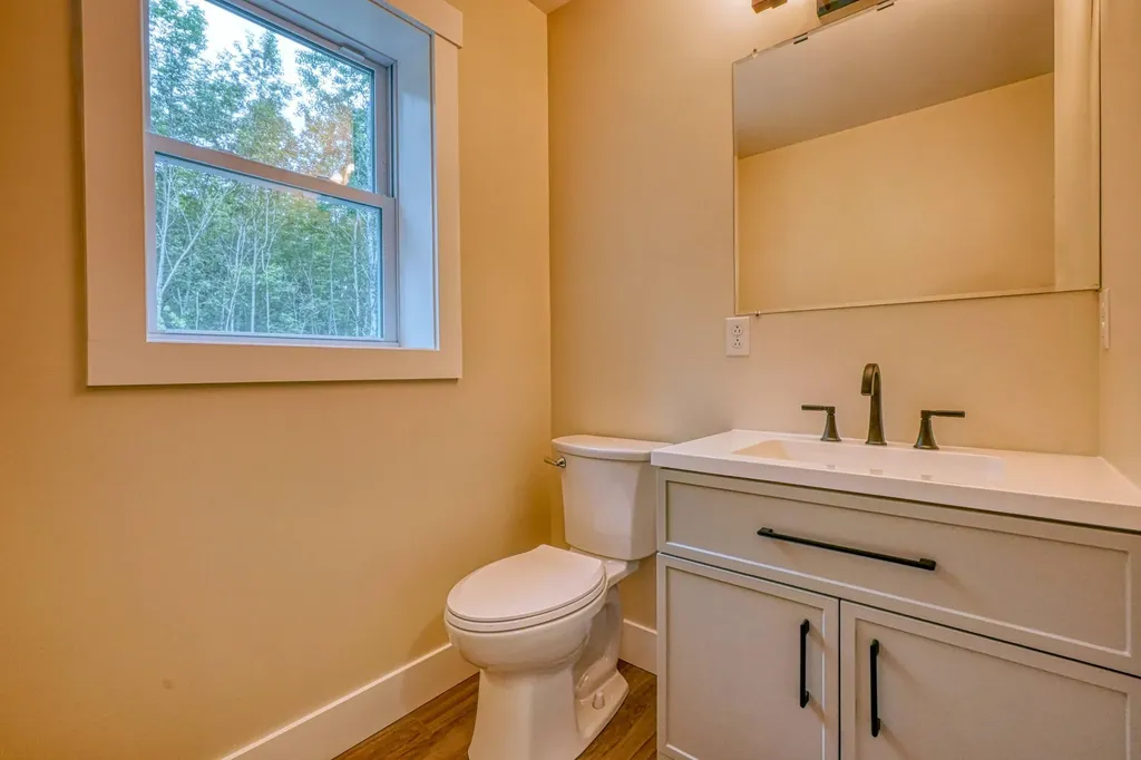 121 Pleasant View Ridge Road China ME 04358