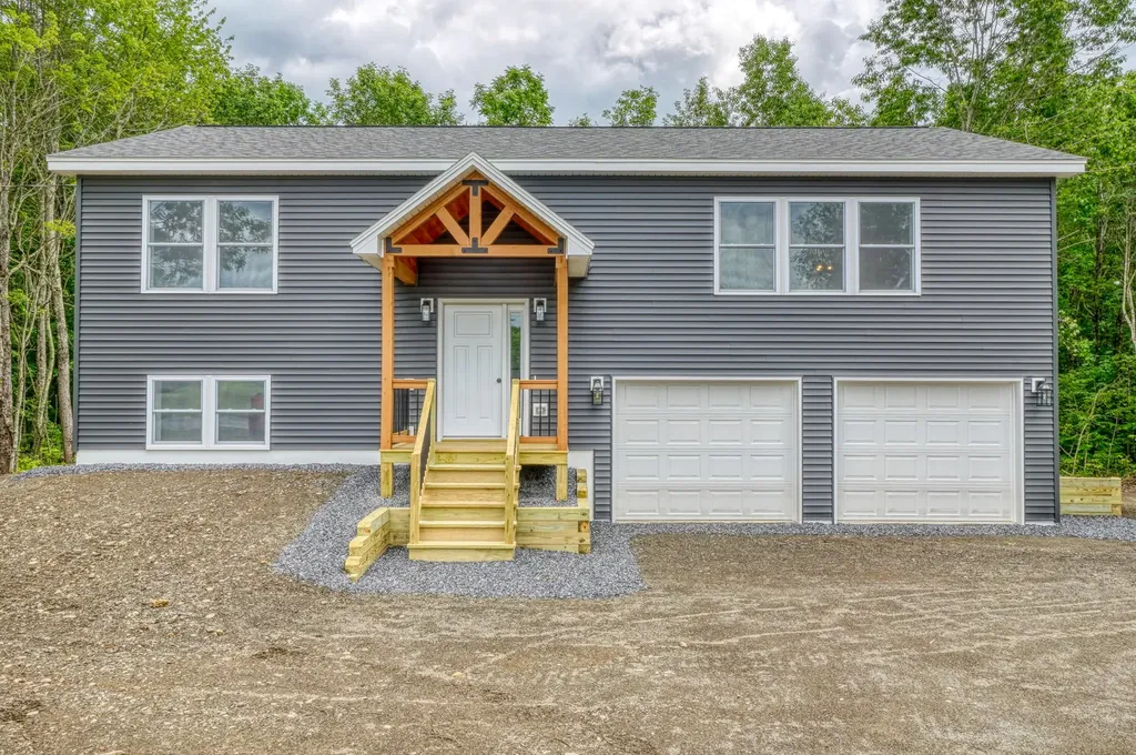 121 Pleasant View Ridge Road China ME 04358