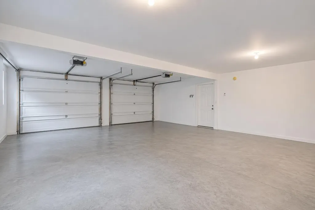 121 Pleasant View Ridge Road China ME 04358