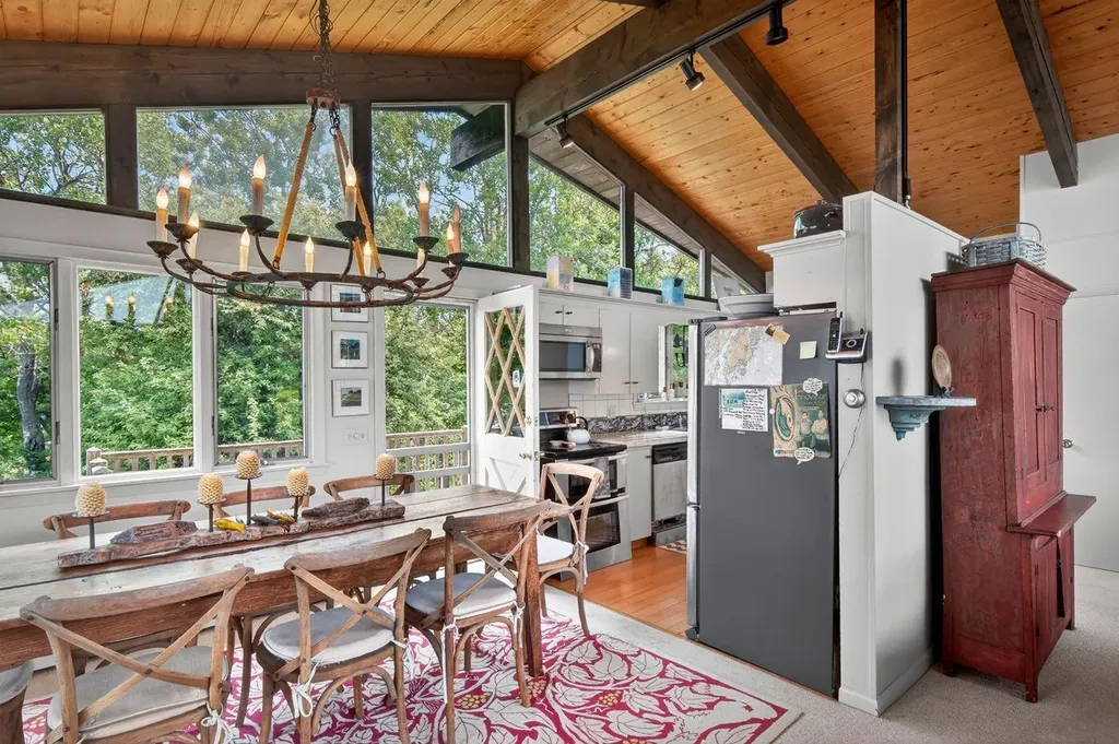1199 Pleasant Point Road Cushing ME 04563