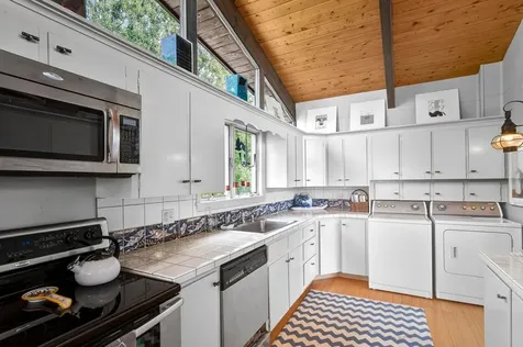 1199 Pleasant Point Road Cushing ME 04563
