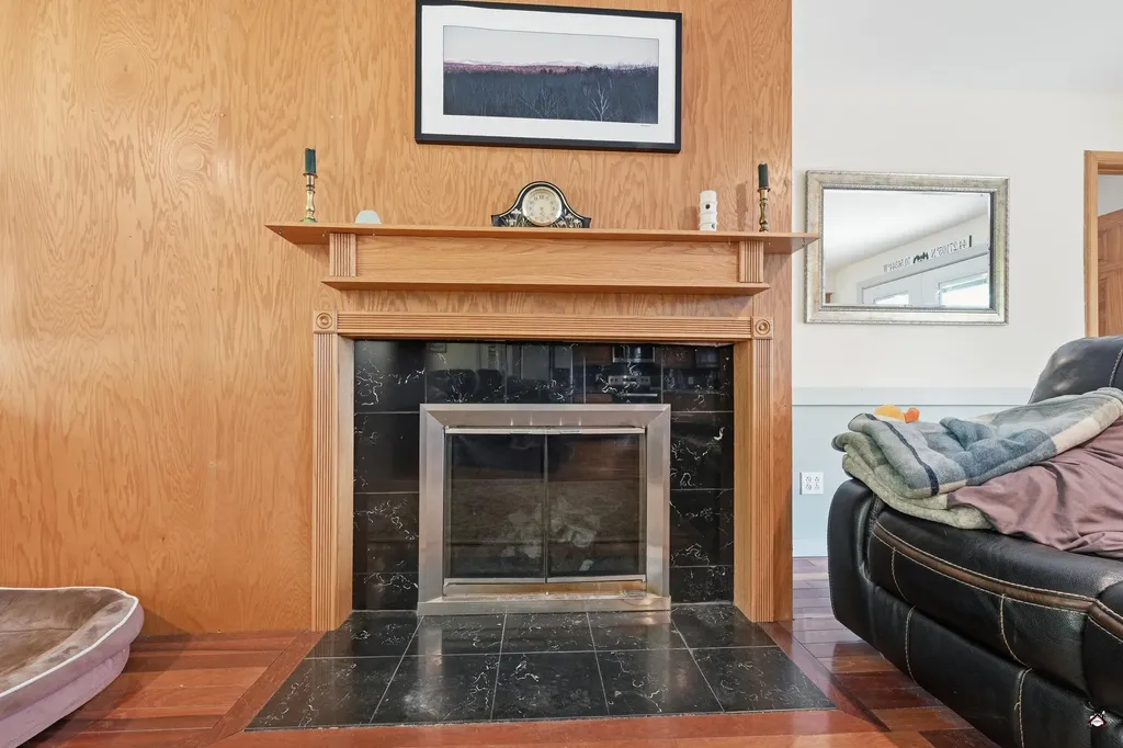 72 Cobble Hill Road Paris ME 04281
