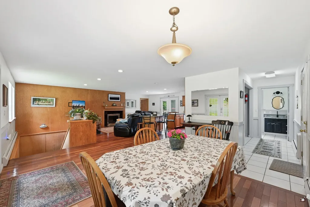 72 Cobble Hill Road Paris ME 04281