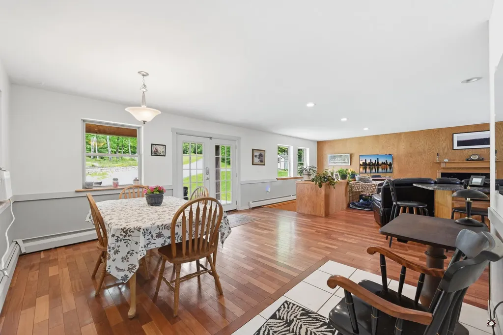 72 Cobble Hill Road Paris ME 04281