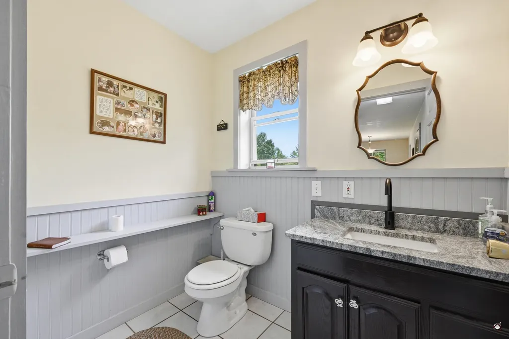 72 Cobble Hill Road Paris ME 04281