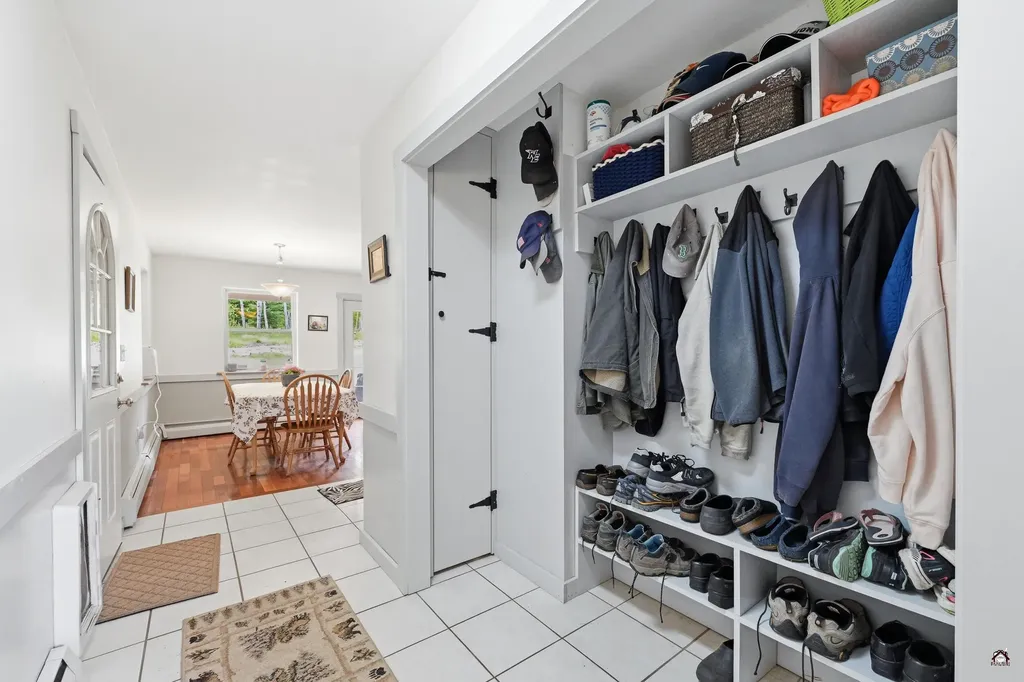 72 Cobble Hill Road Paris ME 04281