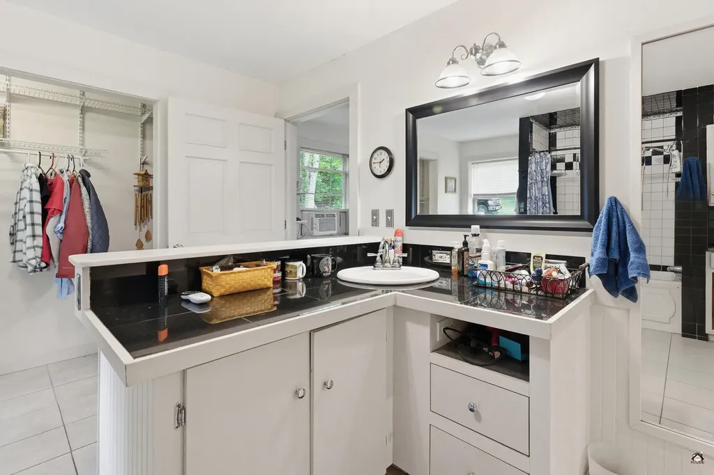 72 Cobble Hill Road Paris ME 04281