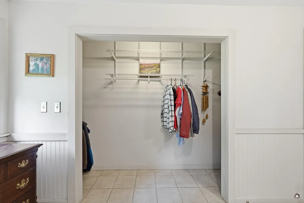 72 Cobble Hill Road Paris ME 04281