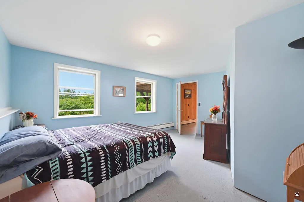 72 Cobble Hill Road Paris ME 04281