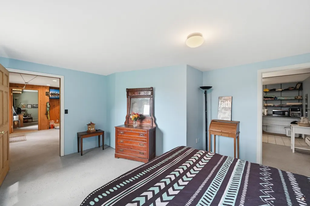 72 Cobble Hill Road Paris ME 04281