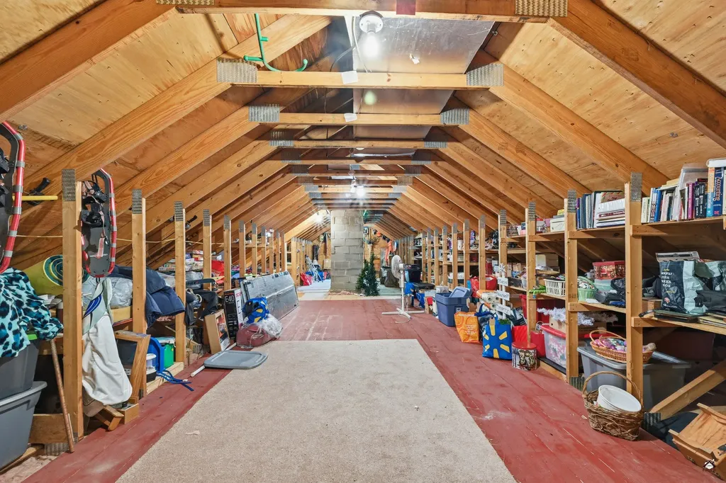 72 Cobble Hill Road Paris ME 04281