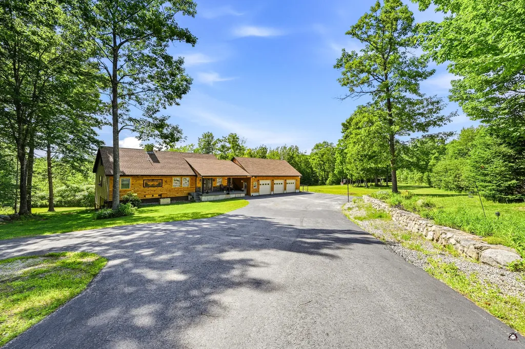 72 Cobble Hill Road Paris ME 04281